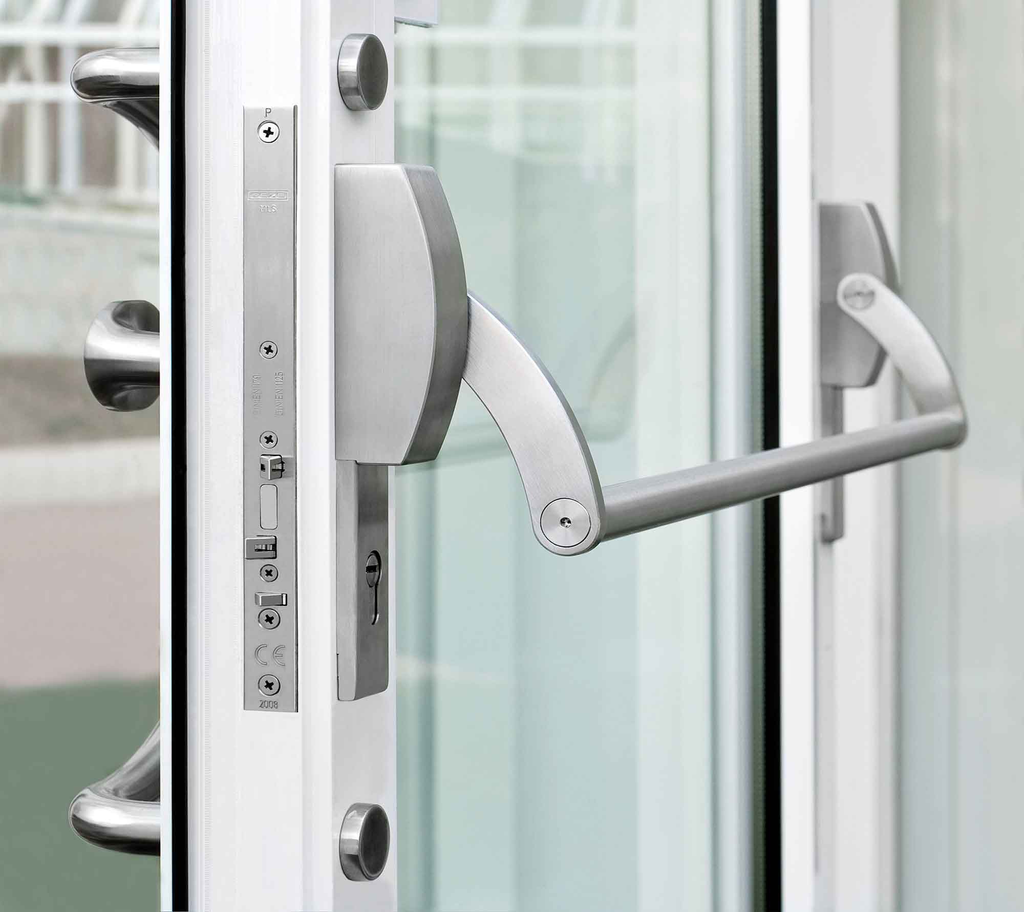 geze-systeme-de-securite-porte