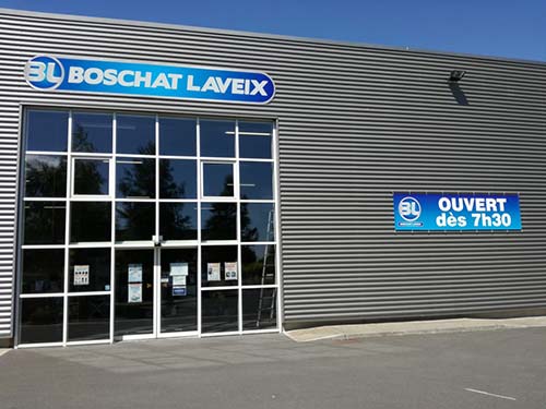 quincaillerie-solutions-batiment-boschat-laveix-exterieur-magasin-reims