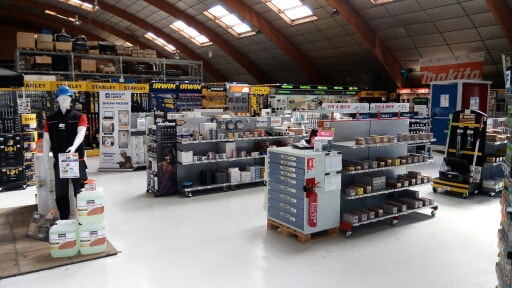 quincaillerie-solutions-batiment-boschat-laveix-interieur-magasin-nantes