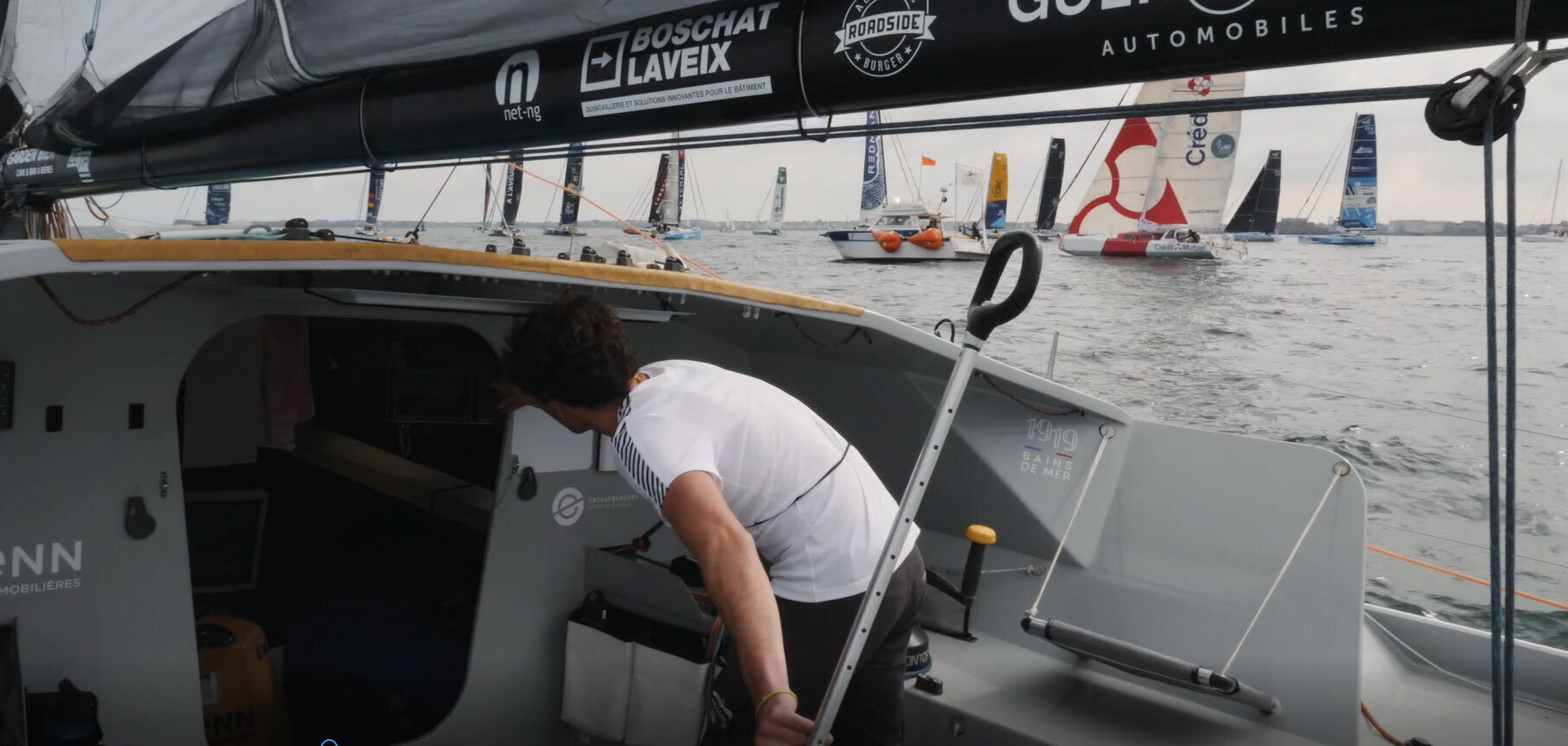 vidéo du bateau en mer